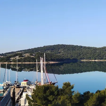 Nautic World Apartamento Tisno