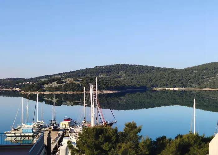 Nautic World Apartman Tisno